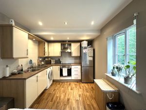 Kitchen- click for photo gallery